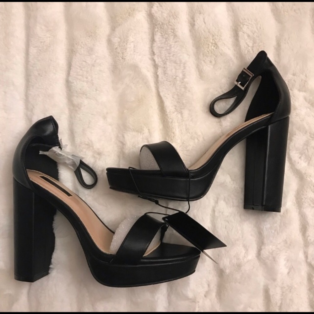 New platform heels all sizes 2 left!! - Picture 3 of 5